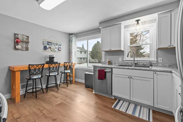 $269,900 | 929 Harding Street, Menasha, WI 54952