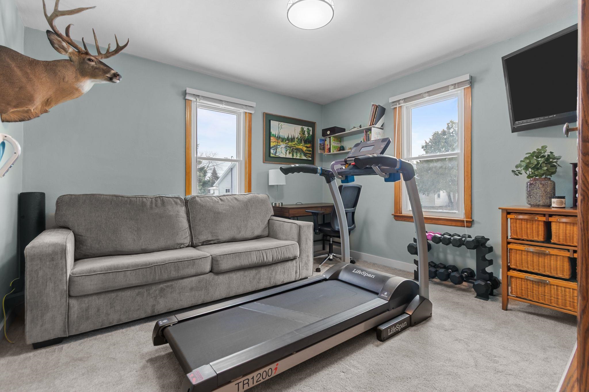 929 Harding Street Menasha, WI 54952 - Photo 21 of 44