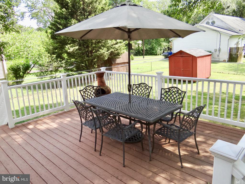 126 Green Street Mount Holly, NJ 08060 - Photo 34 of 41 a view of a patio on the deck