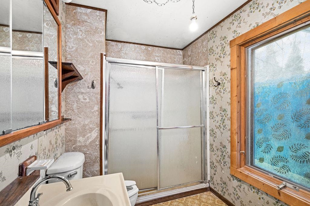 1041 Main Street Silver Bay, MN 55614 - Photo 13 of 40