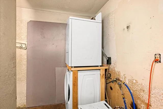 $225,000 | 1041 Main Street, Silver Bay, MN 55614