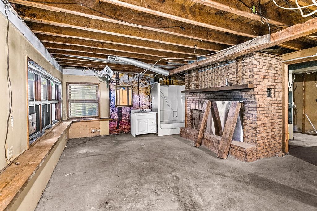 1041 Main Street Silver Bay, MN 55614 - Photo 19 of 40