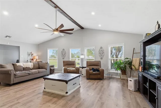 $265,000 | 5633 Cormier Road, Vinton, LA 70668