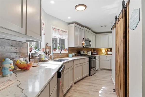 $265,000 | 5633 Cormier Road, Vinton, LA 70668