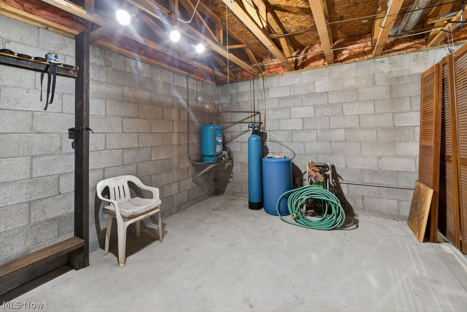 5042 Shawnee Road Carrollton, OH 44615 - Photo 36 of 48 Water softener owned but never used