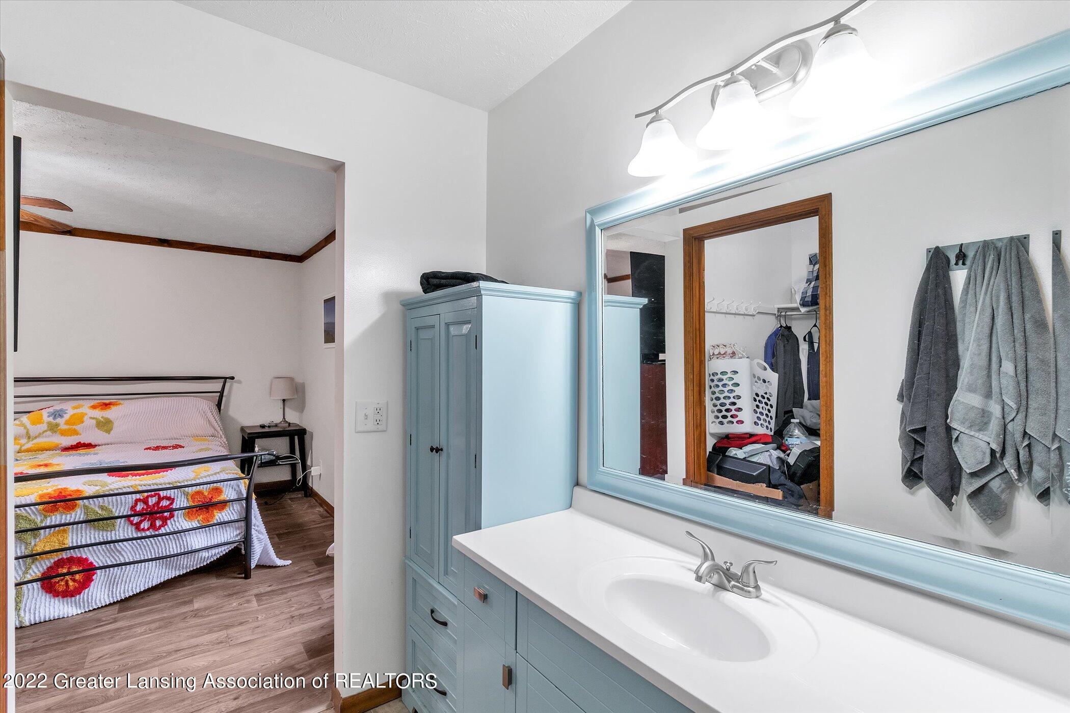 7828 Linton Road St. Johns, MI 48879 - Photo 36 of 60 37-7828-Linton-Rd-St-WindowStill-Real-Es