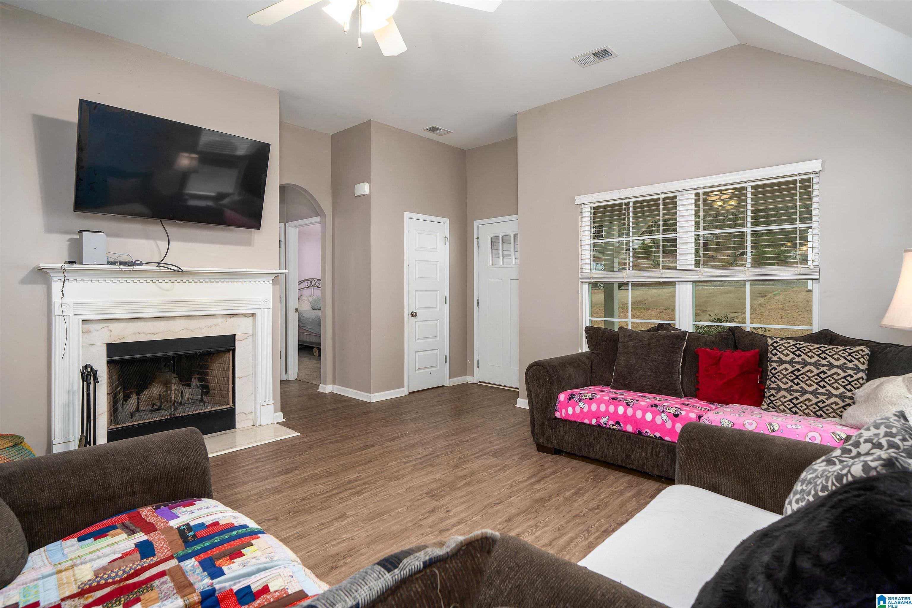 531 6th Avenue East Oneonta, AL 35121 - Photo 8 of 26