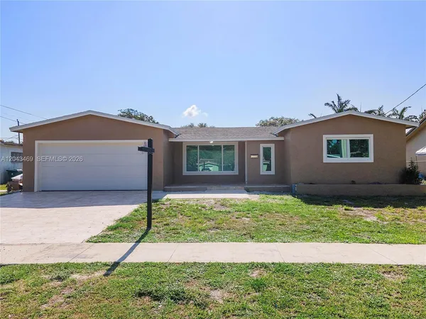 $4,500 | 4914 Southwest 90th Avenue, Cooper City, FL 33328