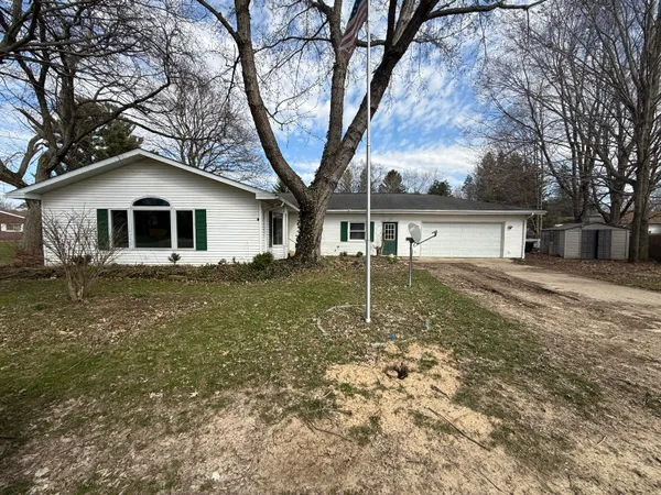 $199,900 | 109 Prospect Street, Bangor, MI 49013