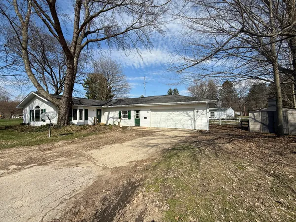 $199,900 | 109 Prospect Street, Bangor, MI 49013