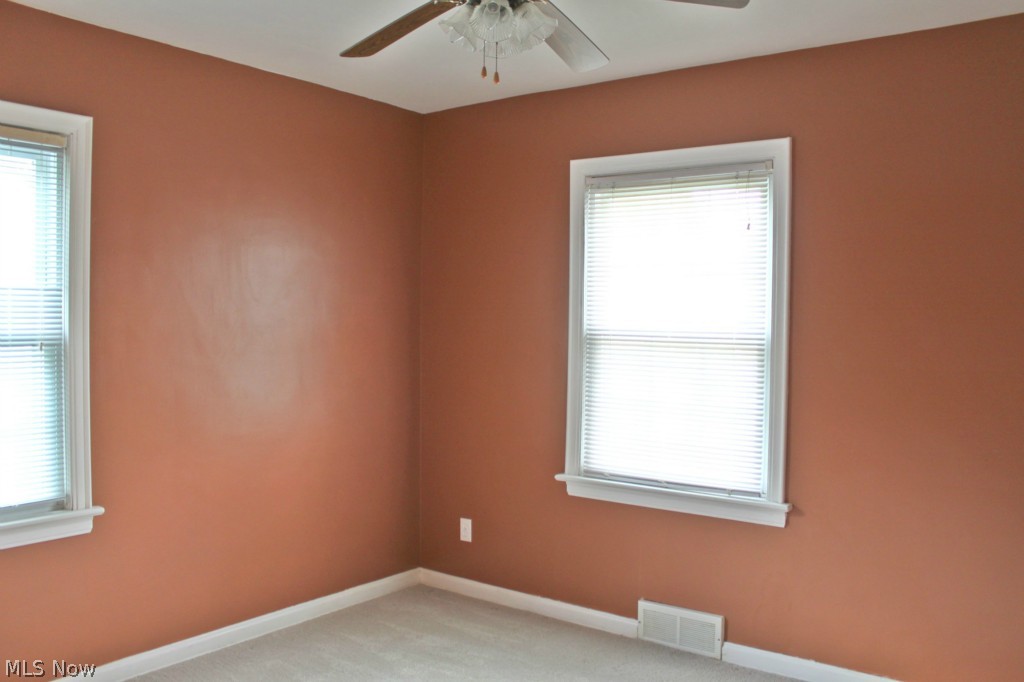 1663 Richmond Road Cleveland, OH 44124 - Photo 9 of 25
