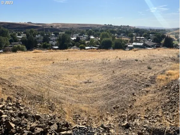 $500,000 | 0 Northeast School Drive, Unit 15, Pendleton, OR 97801