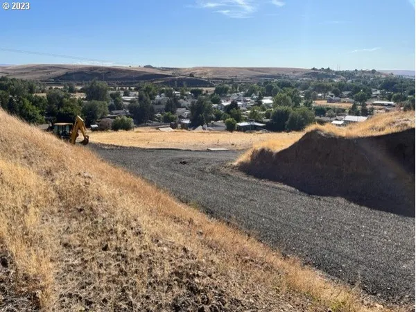 $500,000 | 0 Northeast School Drive, Unit 15, Pendleton, OR 97801