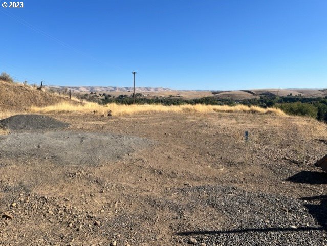 0 Northeast School Drive, Unit 15 Pendleton, OR 97801 - Photo 10 of 16 a view of an ocean beach