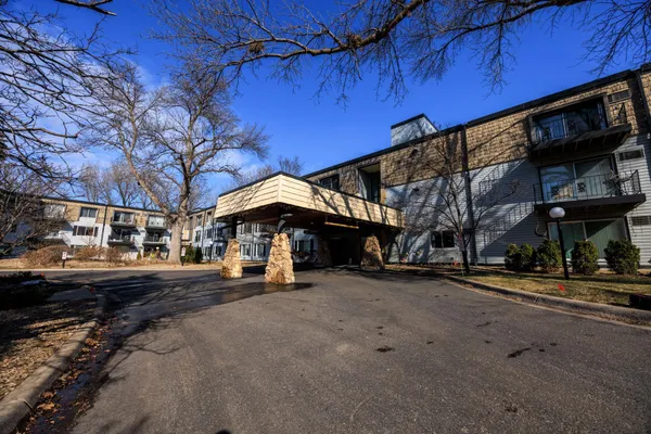 $145,000 | 183 Little Canada Road East, Unit 310, Little Canada, MN 55117