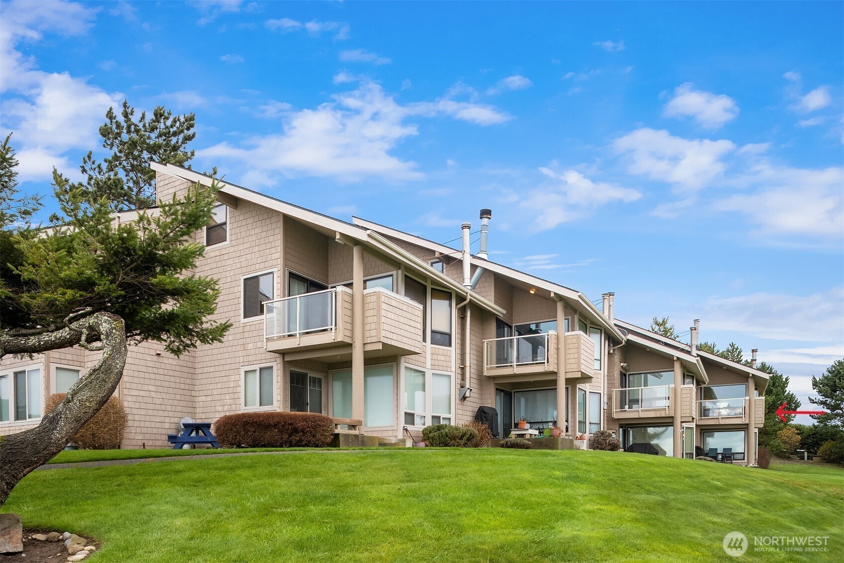 802 Old Beach Road, Unit 201 Freeland, WA 98249 - Photo 5 of 27