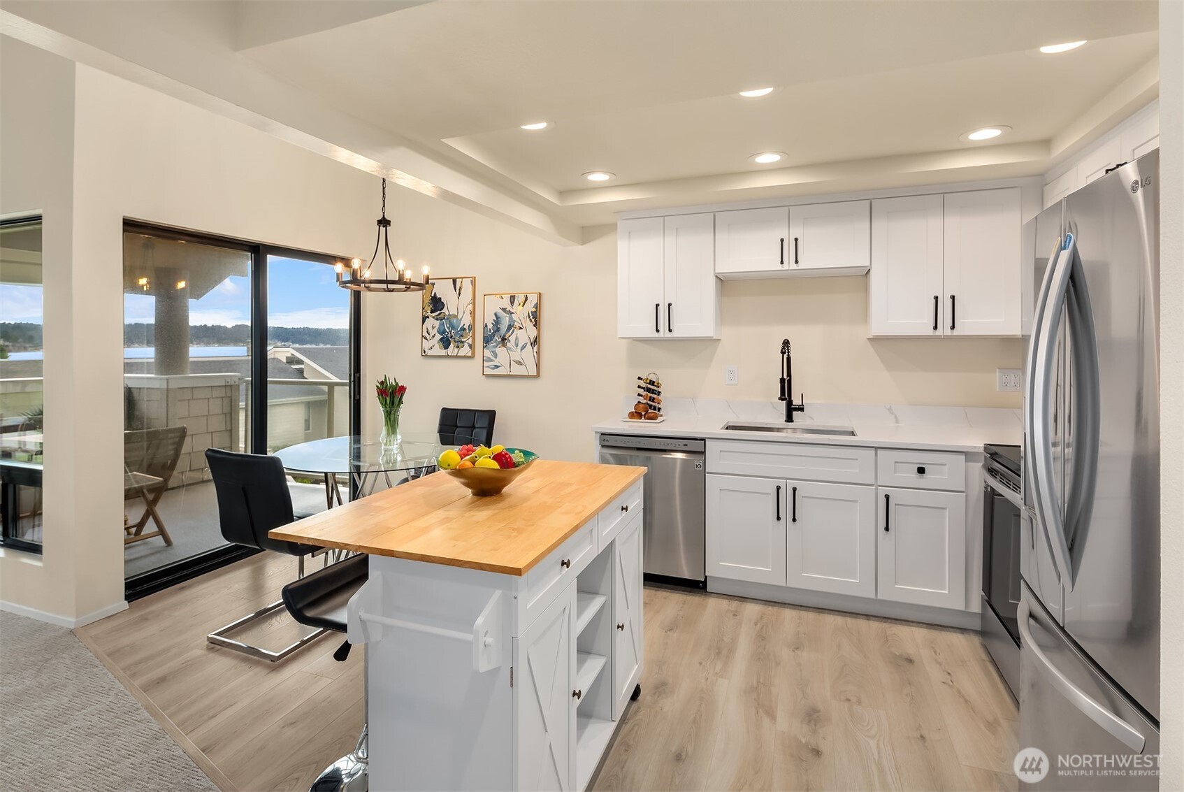 802 Old Beach Road, Unit 201 Freeland, WA 98249 - Photo 6 of 27