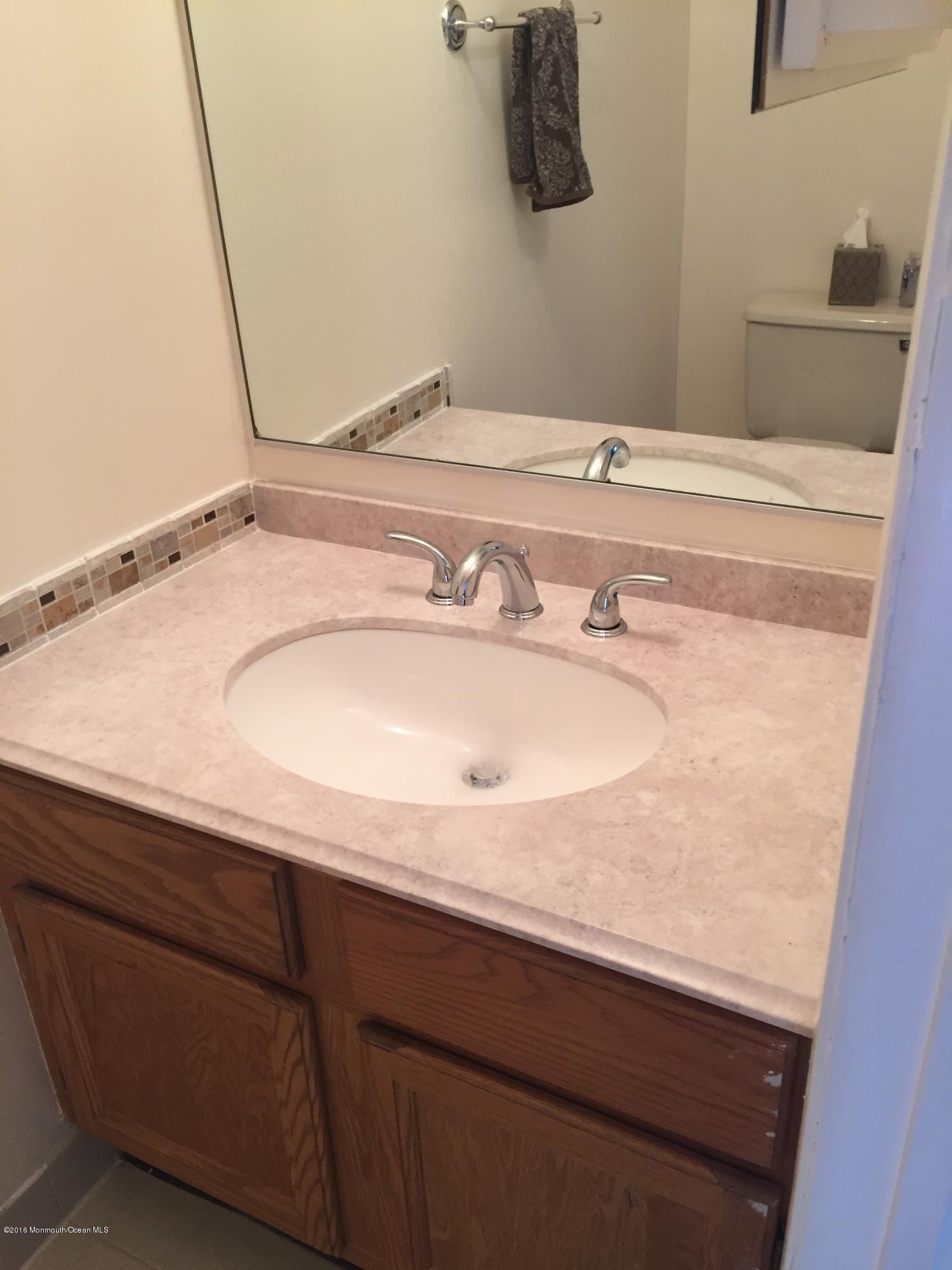 60 County Road, Unit I051 Cliffwood, NJ 07721 - Photo 6 of 8 60 county