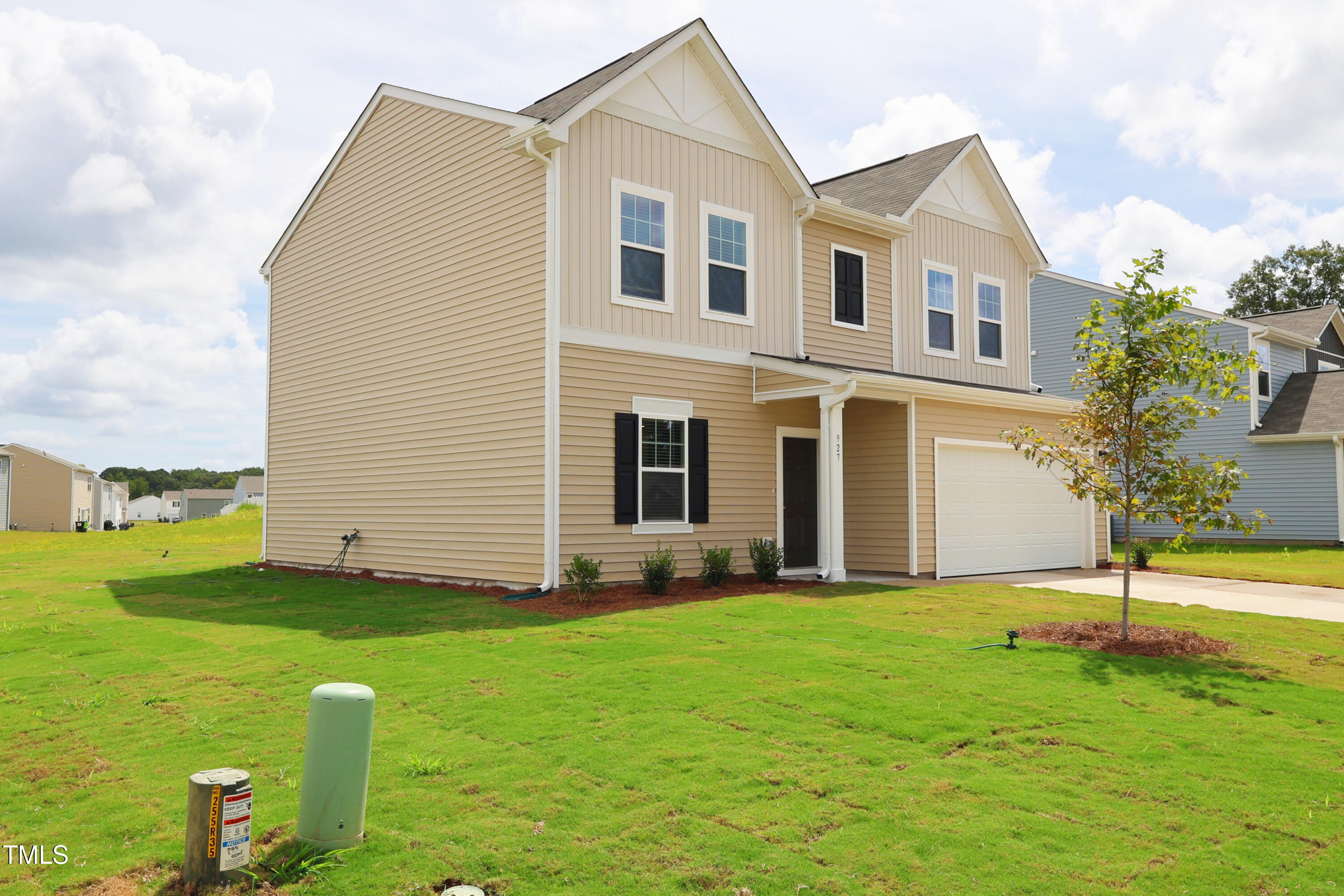 927 Dassault Ln Spring Spring Hope, NC 27882 - Photo 3 of 40 Front Left