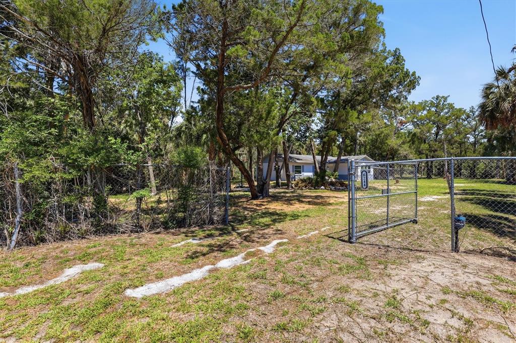 6240 Colony Circle Weeki Wachee, FL 34607 - Photo 3 of 15