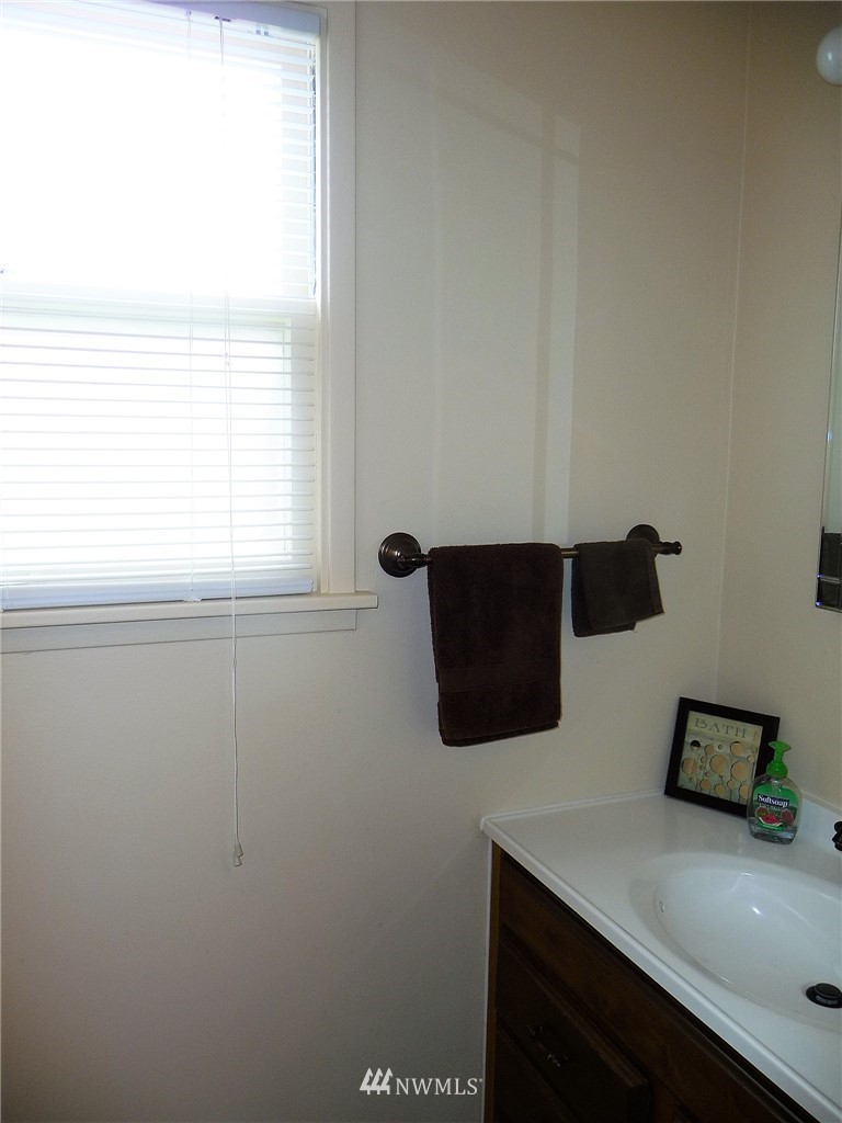 304 North Earl Road Moses Lake, WA 98837 - Photo 12 of 20 Gallery Image 12