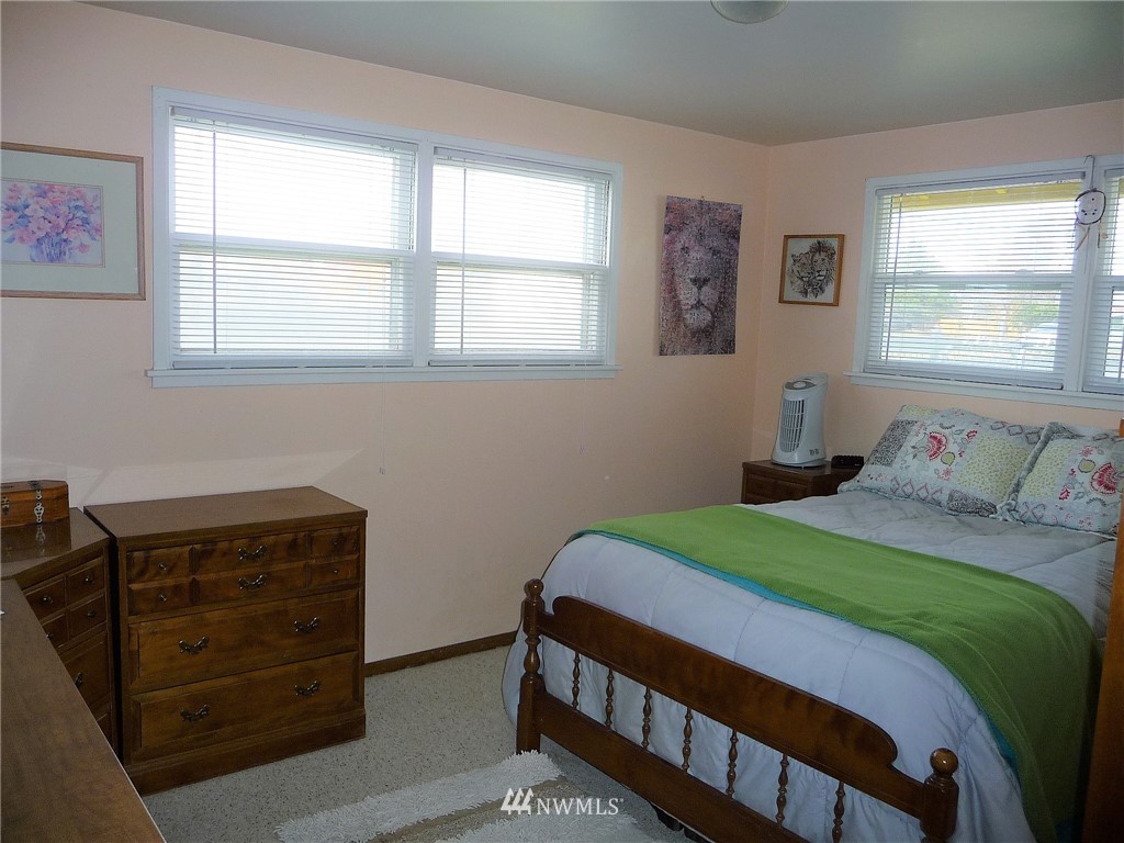 304 North Earl Road Moses Lake, WA 98837 - Photo 14 of 20 Gallery Image 14
