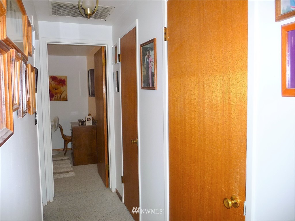 304 North Earl Road Moses Lake, WA 98837 - Photo 16 of 20 Gallery Image 16