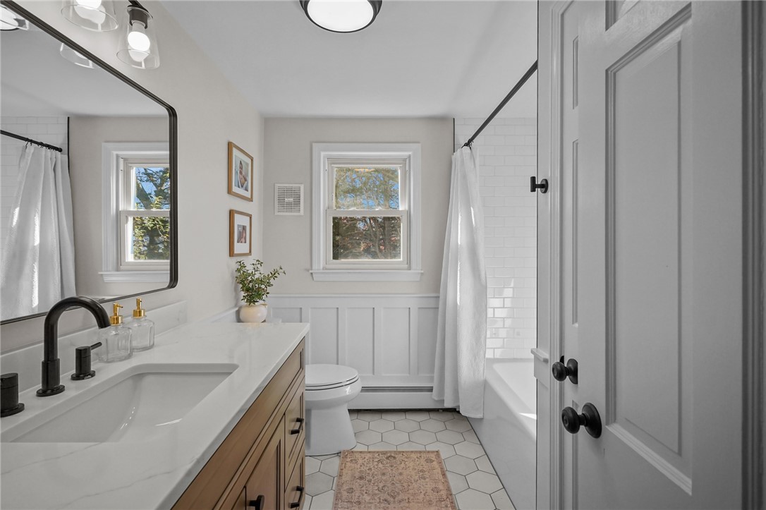 38 Angela Avenue Cranston, RI 02921 - Photo 10 of 49