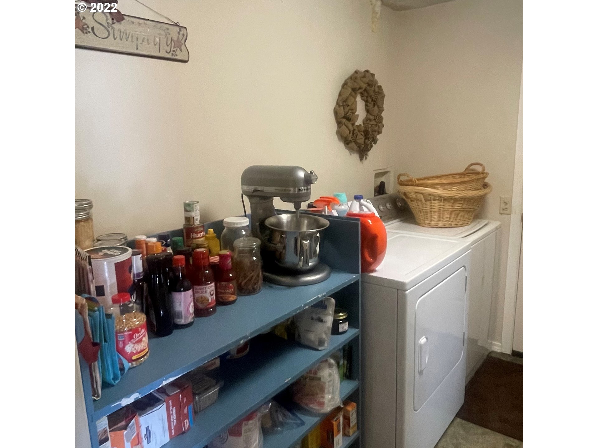 876 Vista Court Reedsport, OR 97467 - Photo 11 of 29 Laundry