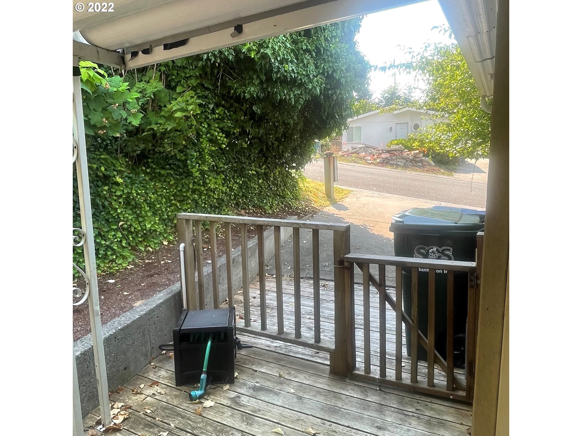 876 Vista Court Reedsport, OR 97467 - Photo 18 of 29 Parking