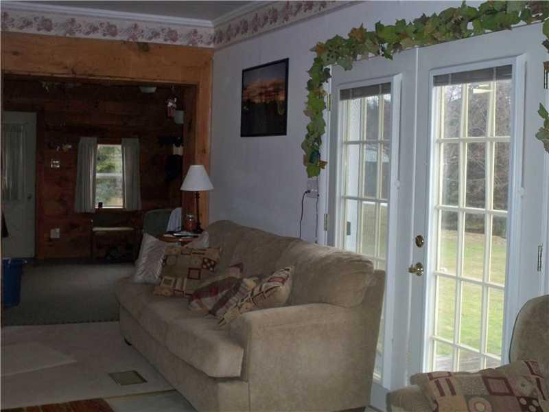674 Gilmour Road Somerset, PA 15501 - Photo 2 of 22 Living Room.