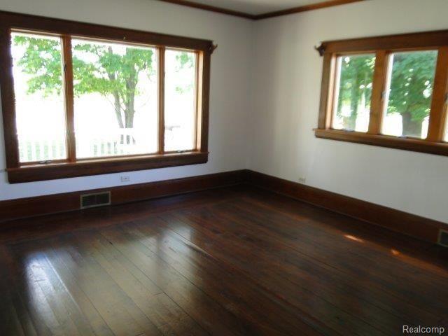 12060 West Mount Morris Road Flushing, MI 48433 - Photo 8 of 51 Living Room 2