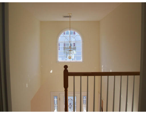 292 Neptune Street Fall River, MA 02721 - Photo 5 of 6 Gallery Image 5