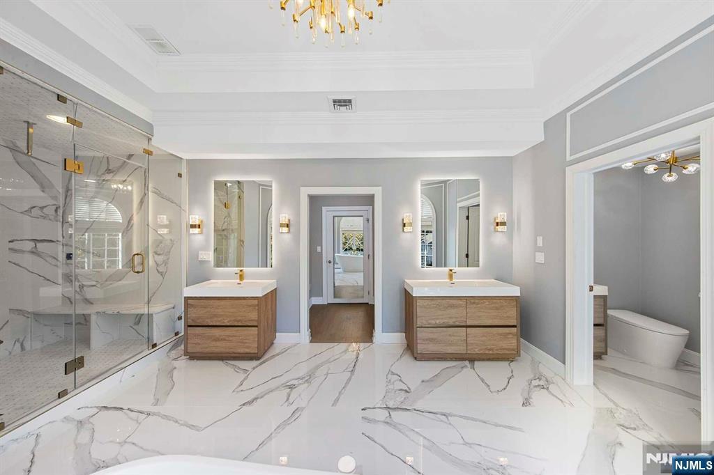 5 Ellen's Way Alpine, NJ 07620 - Photo 33 of 49 a living room with a bath tub and shower