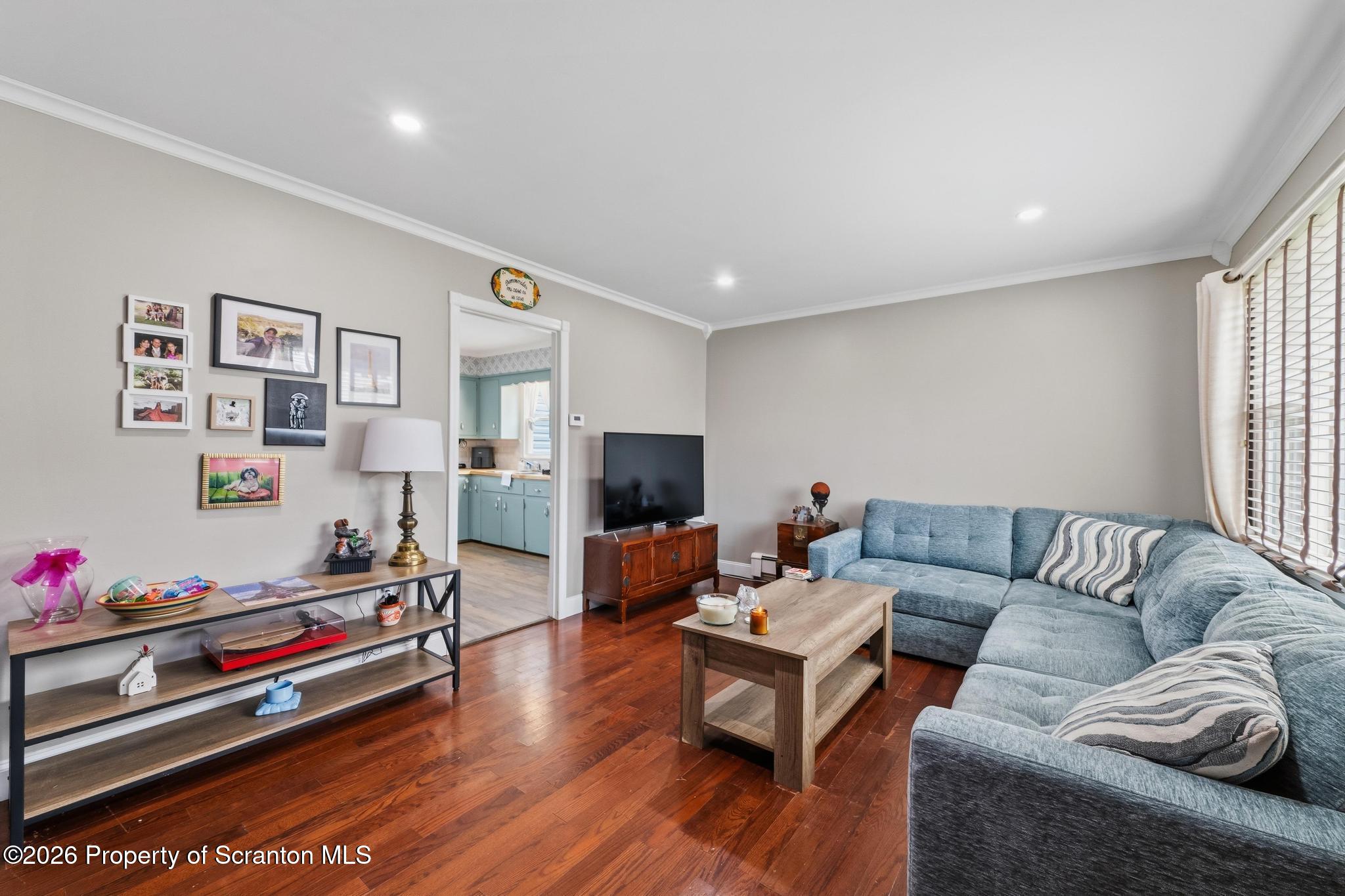 2001 Rigg Street Dunmore, PA 18512 - Photo 13 of 32 Living Room