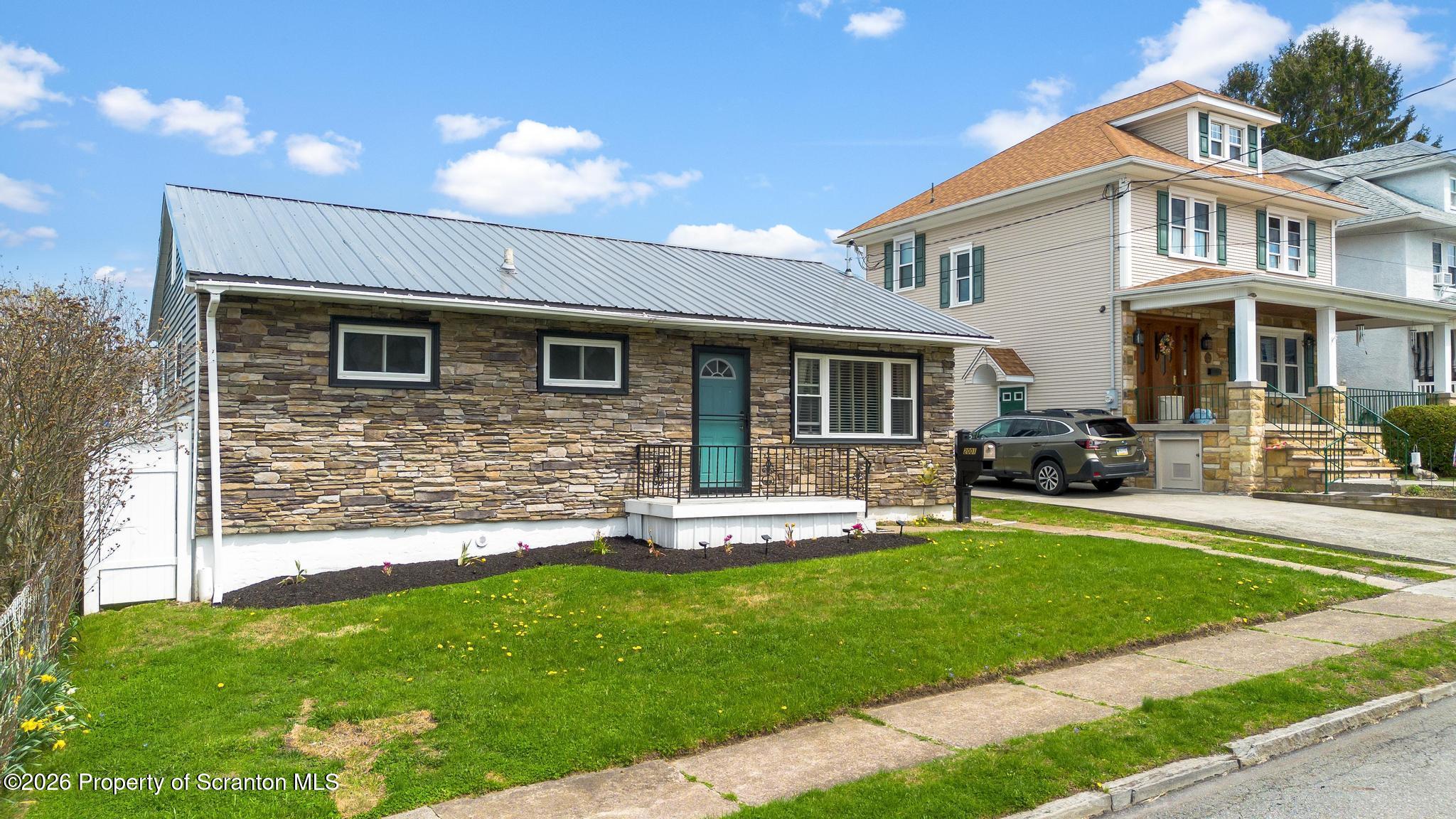 2001 Rigg Street Dunmore, PA 18512 - Photo 3 of 32 Front