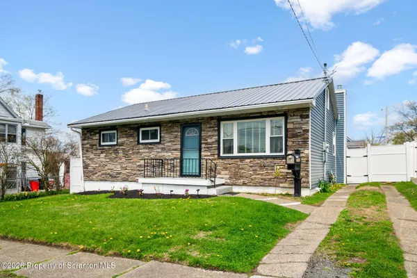 $215,000 | 2001 Rigg Street, Dunmore, PA 18512