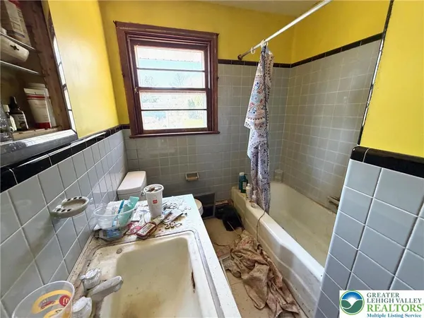 $220,000 | 14 Cowpath Road, Souderton, PA 18964