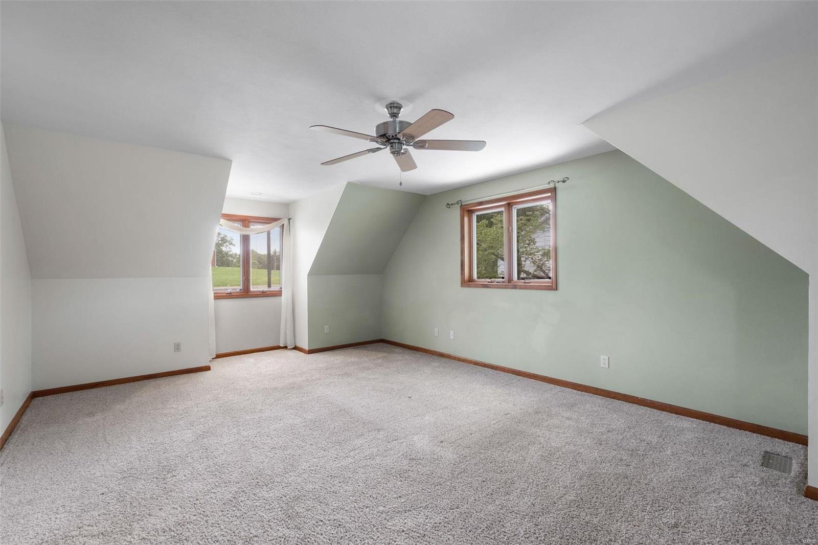 6127 Erb Road St. Louis, MO 63129 - Photo 22 of 42