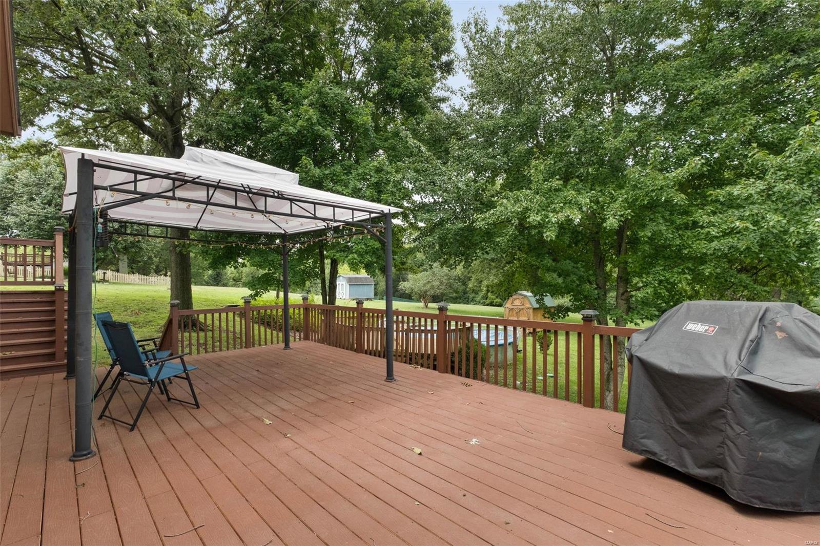 6127 Erb Road St. Louis, MO 63129 - Photo 3 of 42