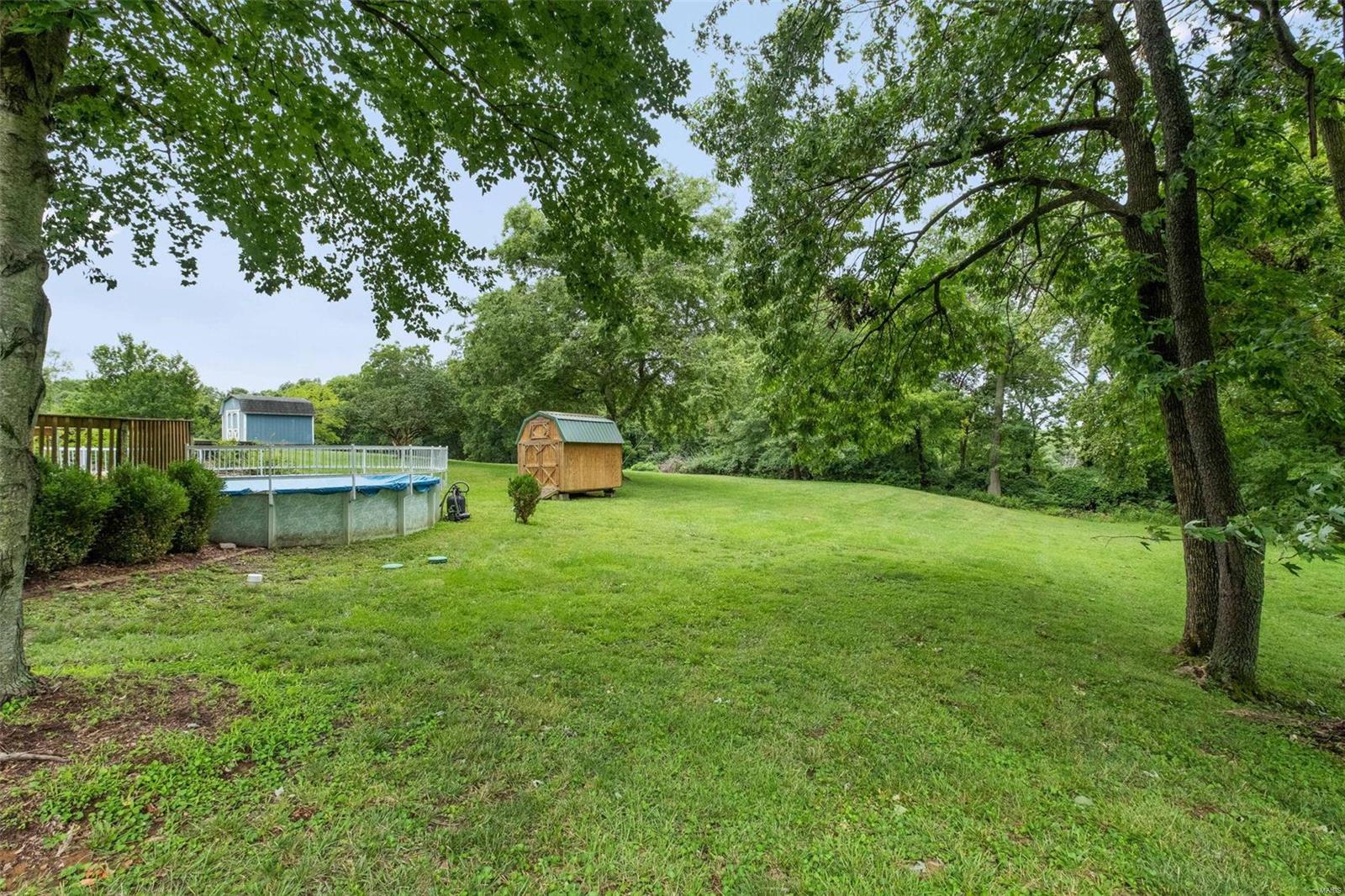 6127 Erb Road St. Louis, MO 63129 - Photo 4 of 42