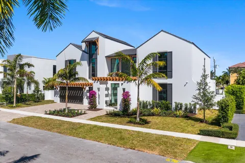 $5,950,000 | 880 Northeast 3rd Avenue, Boca Raton, FL 33432