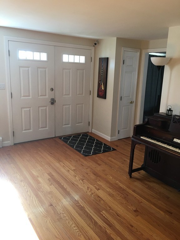 127 Old Road Dracut, MA 01826 - Photo 11 of 29 Gallery Image 11