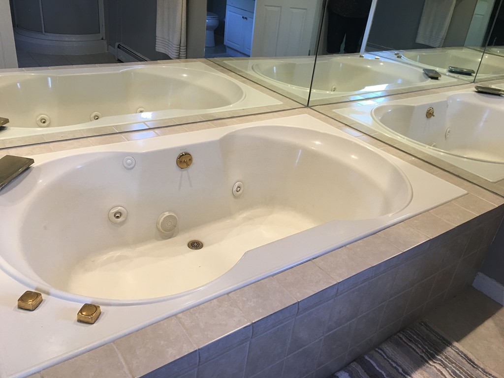 127 Old Road Dracut, MA 01826 - Photo 24 of 29 Gallery Image 24