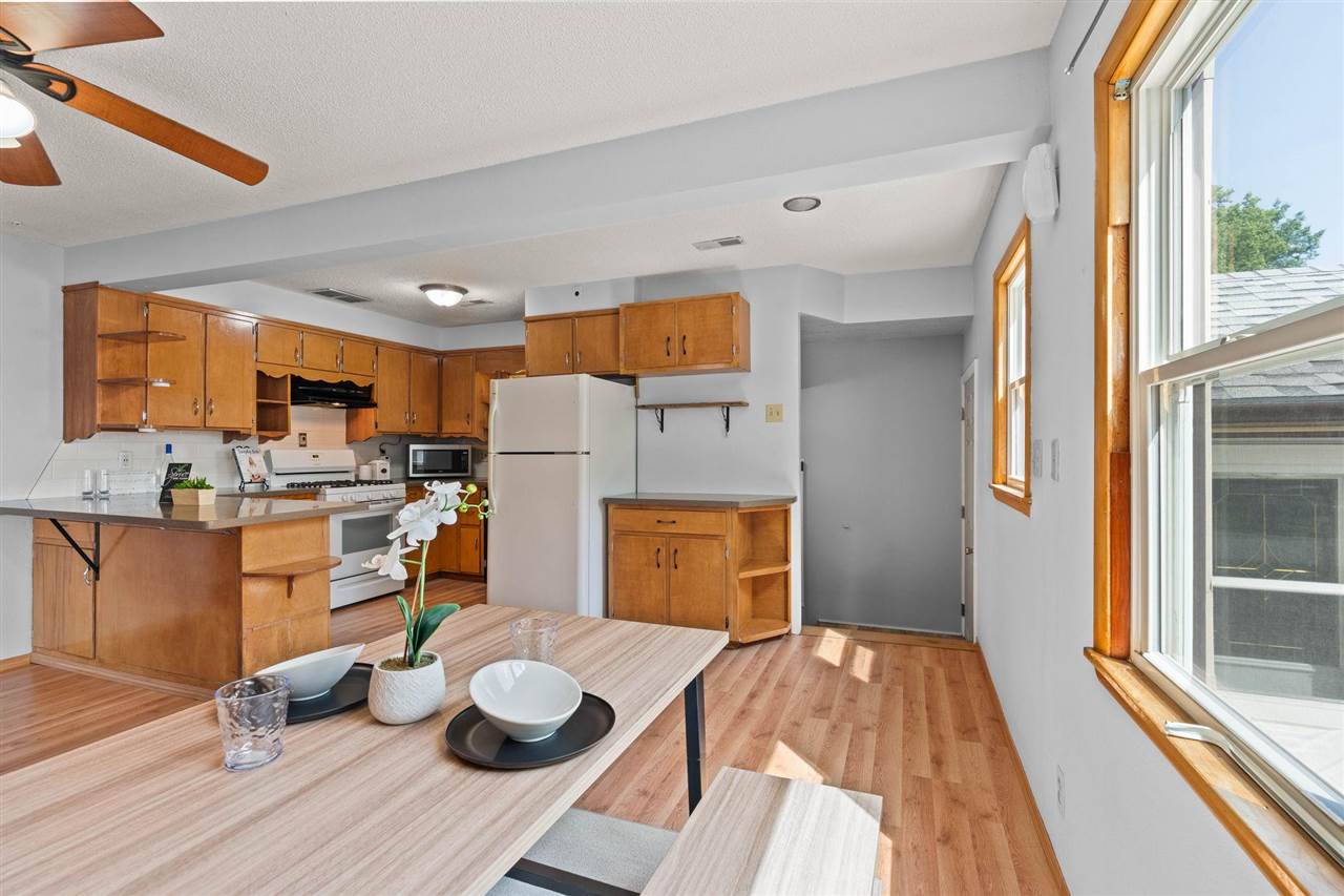 718 3rd Street Kalona, IA 52247 - Photo 12 of 33 Gallery Image 12