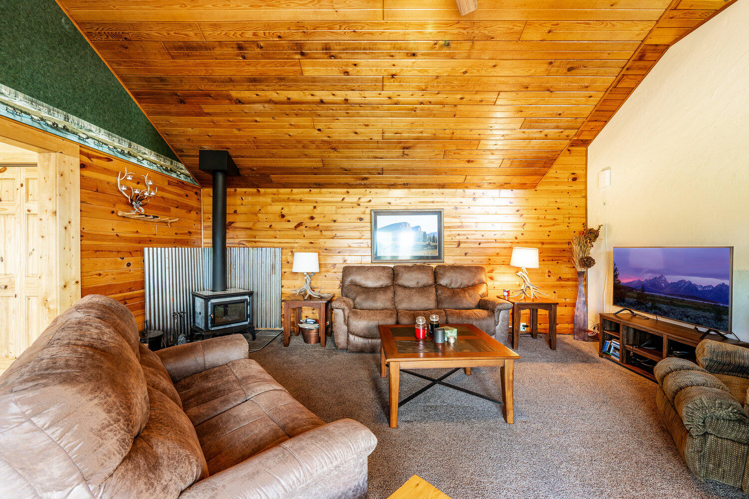 77 Blacktooth Road Big Horn, WY 82833 - Photo 17 of 61 020_dsc_8608-hdr-edit_755