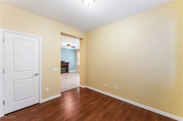 $2,550 | 11243 Filmore Heights Court, Las Vegas, NV 89135