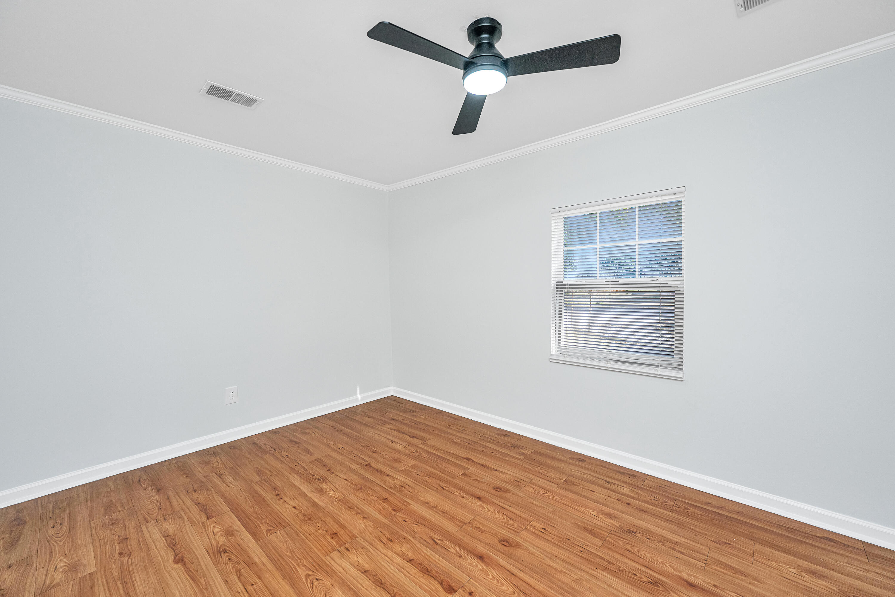 2328 Meridian Road North Charleston, SC 29405 - Photo 28 of 34 2328MeridianRd035