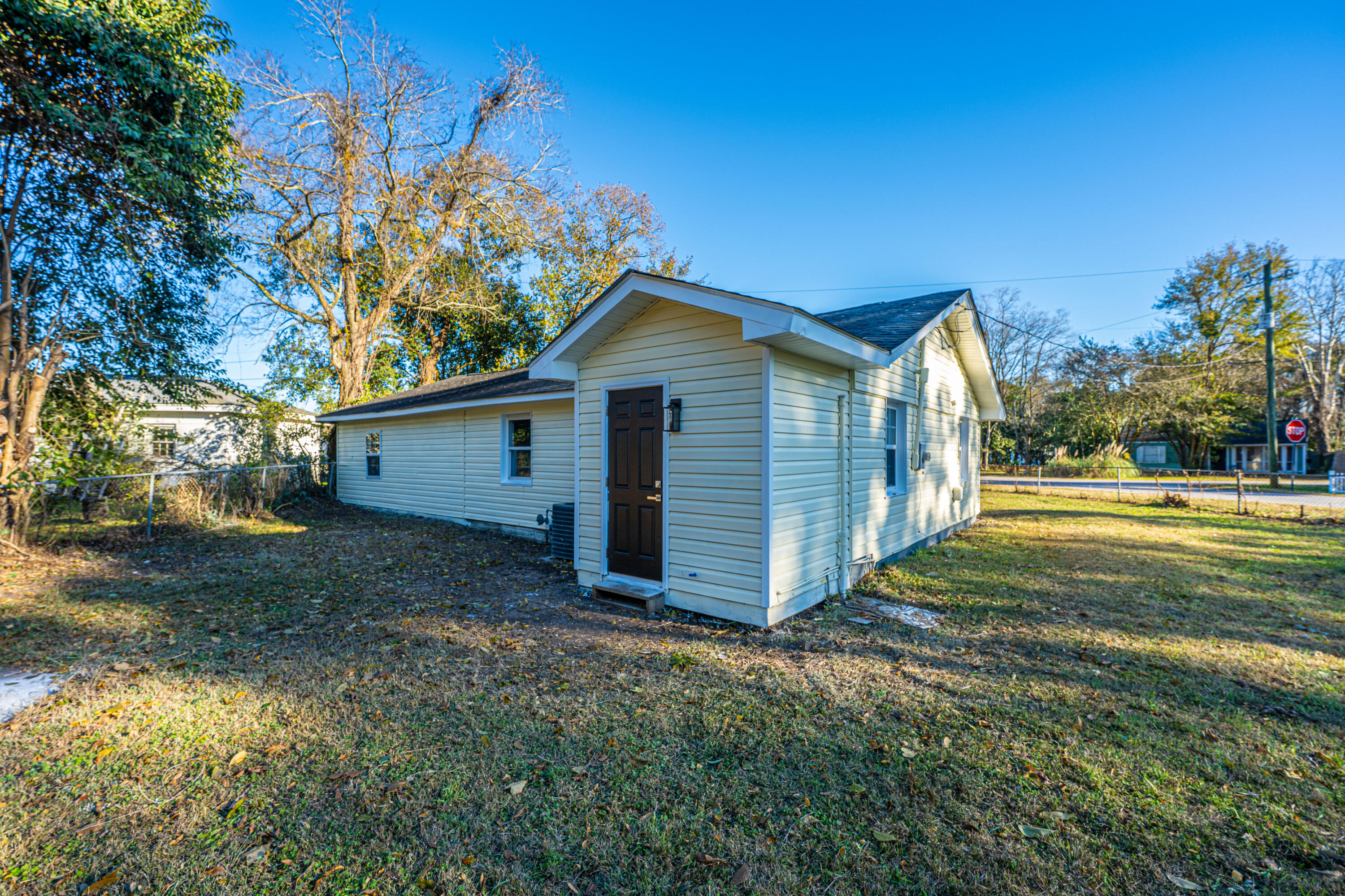 2328 Meridian Road North Charleston, SC 29405 - Photo 31 of 34 2328MeridianRd040
