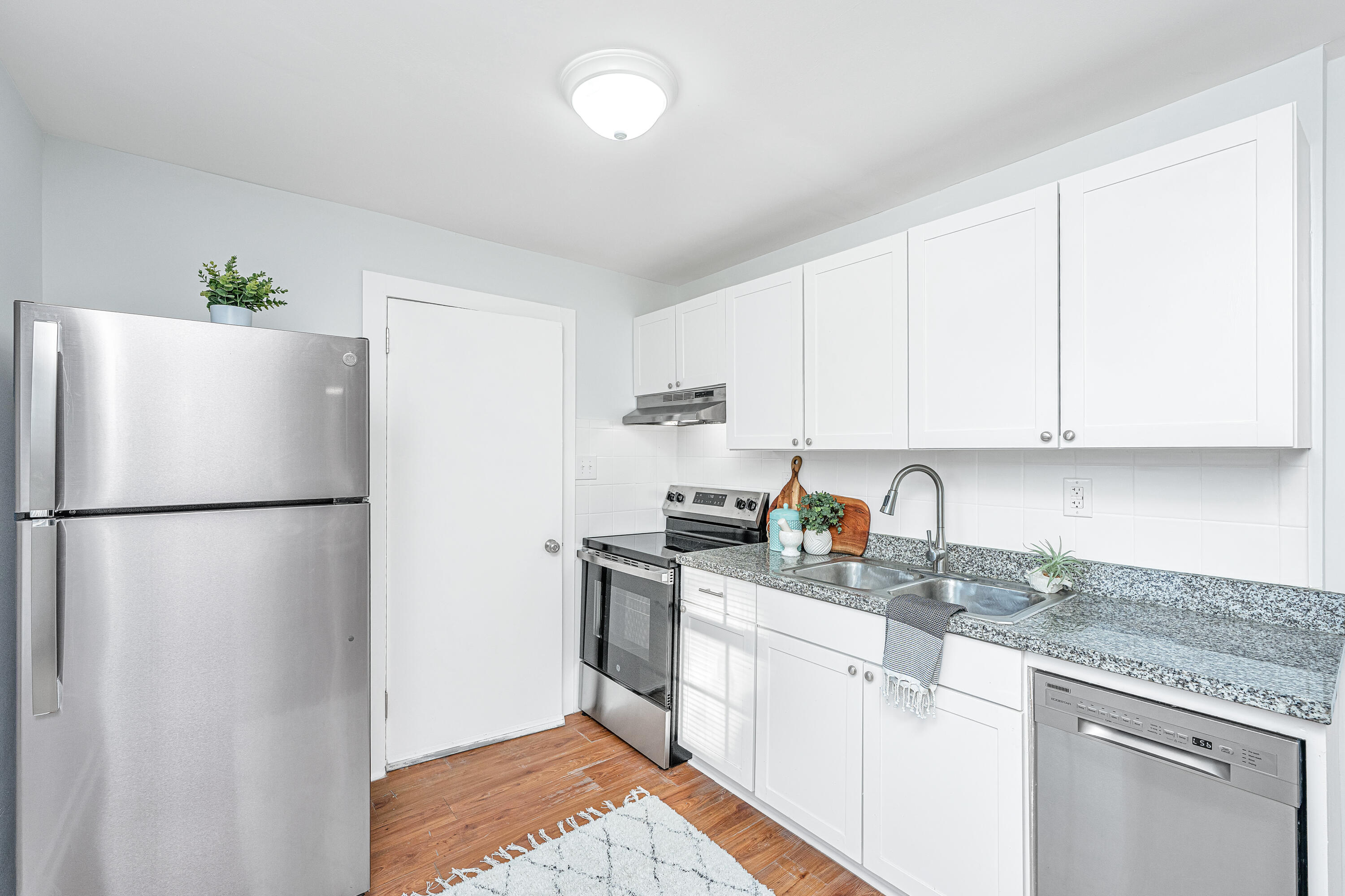 2328 Meridian Road North Charleston, SC 29405 - Photo 10 of 34 2328MeridianRd017